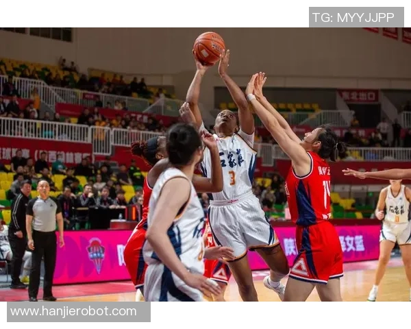 陕西天泽女篮迎战武汉队全力争胜力争晋级季后赛